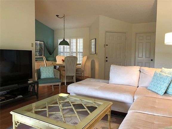 3rd image of 333 Pembroke Ln #230