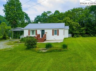 201 W Laurel Knob Rd, Todd, NC 28684