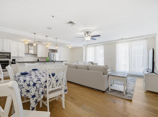 3738 Sandpiper Rd APT 437B, Virginia Beach, VA 23456