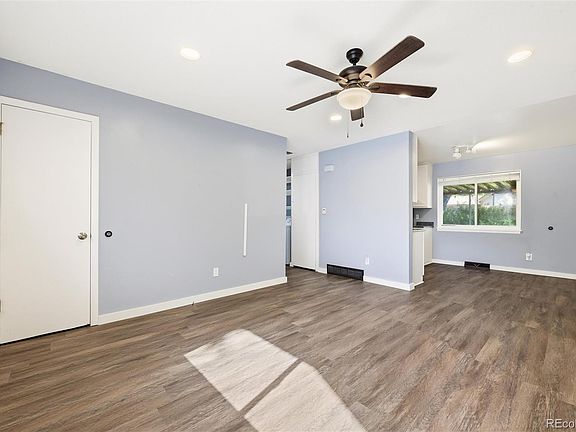 3rd image of 13659 E Kentucky Avenue