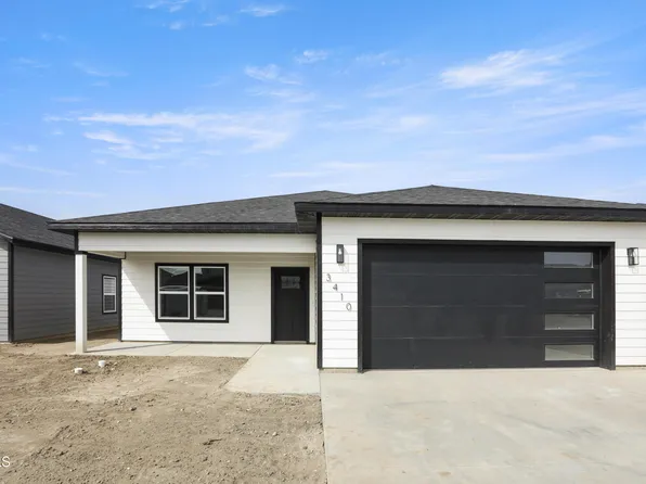 3410 34th St W, Williston, ND 58801