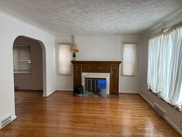 15572 Fordham St — Photo 2
