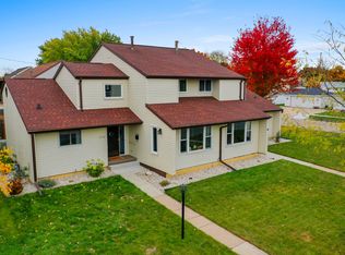 2720 N McDonald St, Appleton, WI 54911