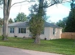 W1338 Honeysuckle Rd, Genoa City, WI 53128