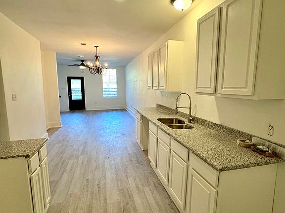 4th image of 7272 Burbank Dr APT 1