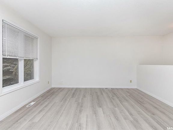 5th image of 222 V Ave N #220