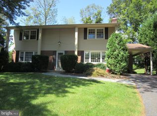 9307 Harness Horse Ct, Springfield, VA 22153