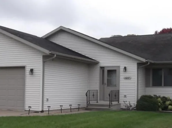 1017 Jonathan LANE, La Crescent, MN 55947