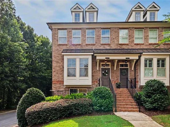 7910 Willoughby Ct, Alpharetta, GA 30005
