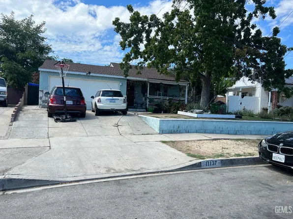 11137 Archwood Pl, North Hollywood, CA 91606