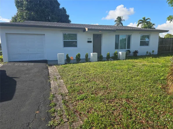 3531 NW 26th St, Lauderdale Lakes, FL 33311