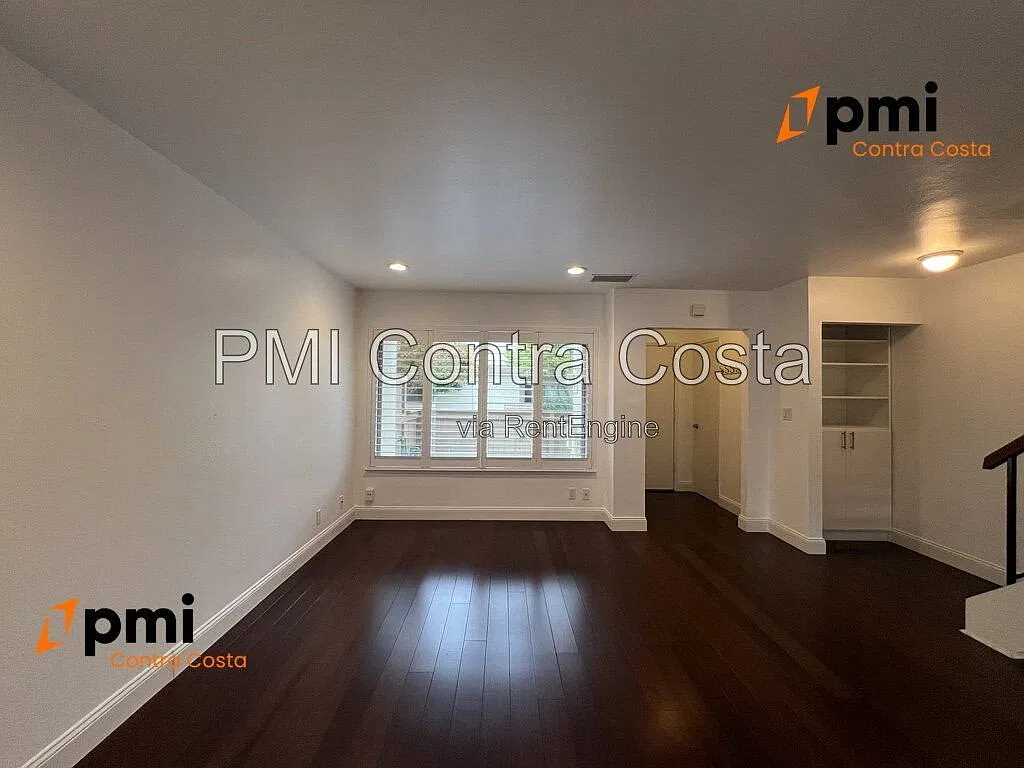 2 bed, 2.5 bath, 1227 sqft, $3,400 — Photo 3
