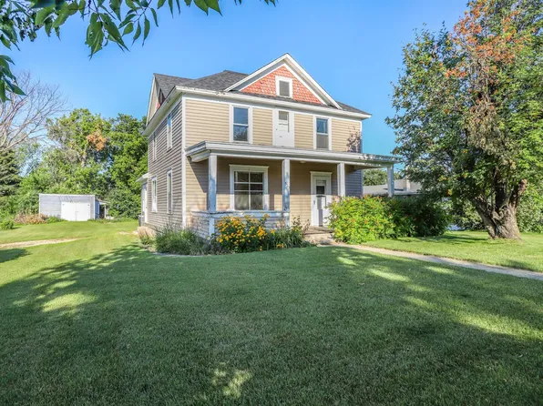 515 2nd St, Hawley, MN 56549