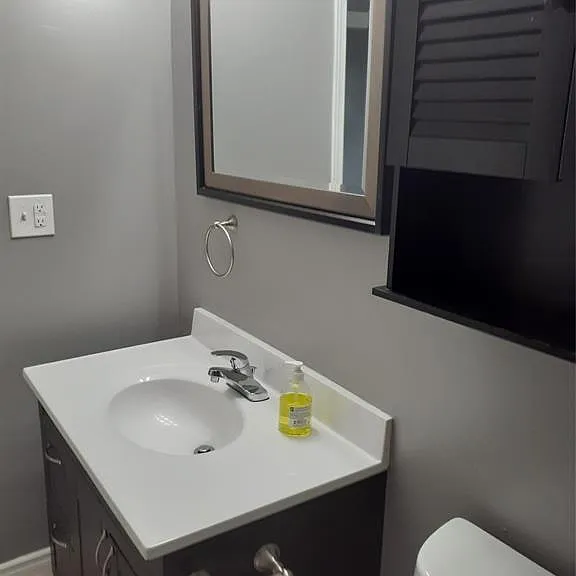 8080 Clairview Ave — Photo 5