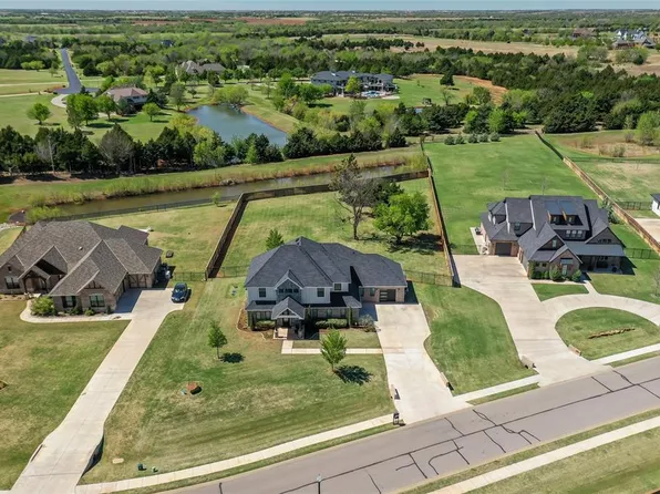 22297 Forester Ln, Edmond, OK 73025