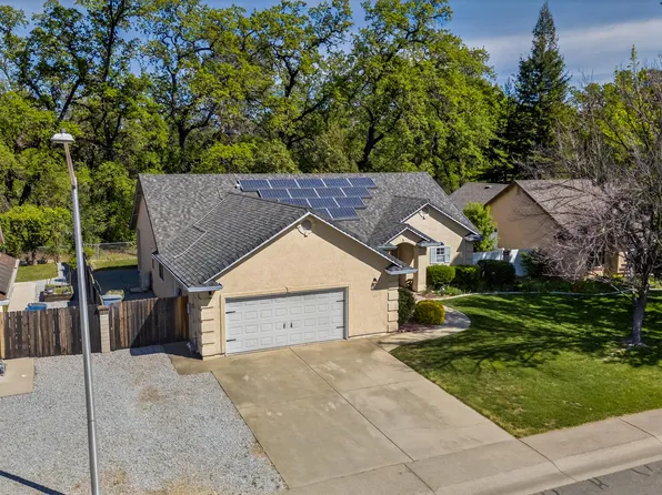 647 Olympic St, Redding, CA 96003