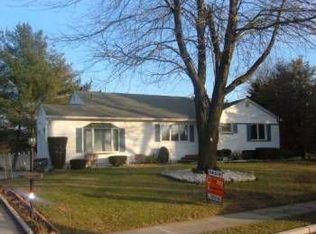 8 Canterbury Rd, East Brunswick, NJ 08816