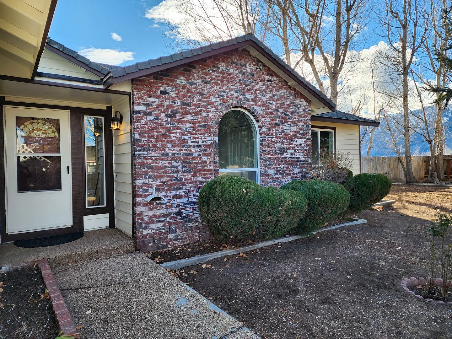 Nice home in Minden For LEASE — Photo 3