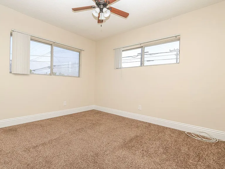 630 & 638 Silverwood Ave — Photo 6
