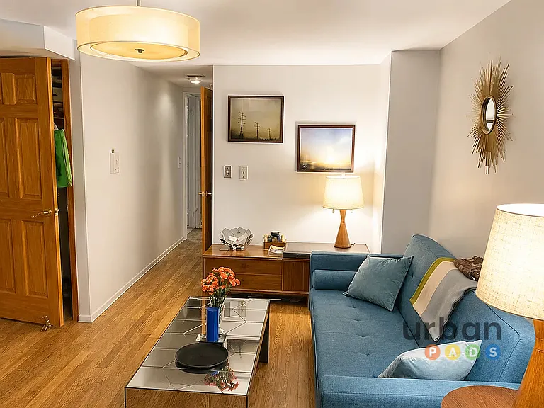 75A Maujer St #2 — Photo 2