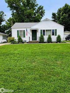 733 Hickory Ter, Keokuk, IA, 52632