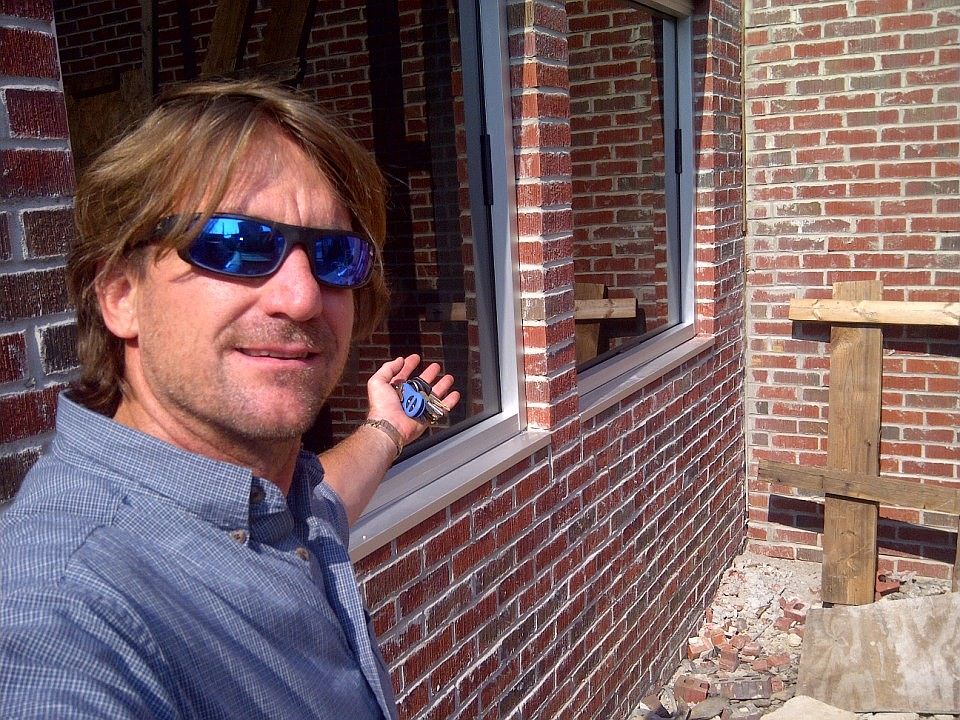 I'm Bret! Come see me!