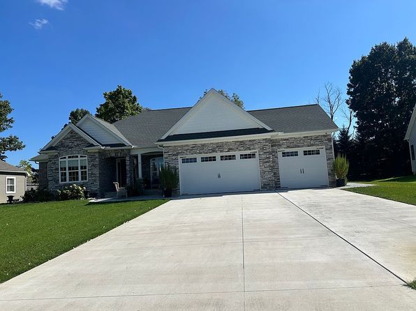 16437 Sleepy Hollow Dr