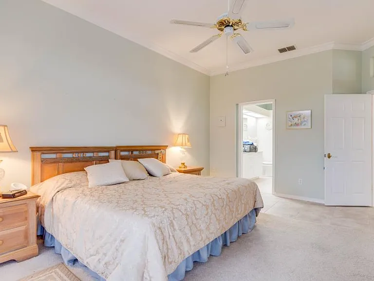 12774 Devonshire Lakes Cir — Photo 17