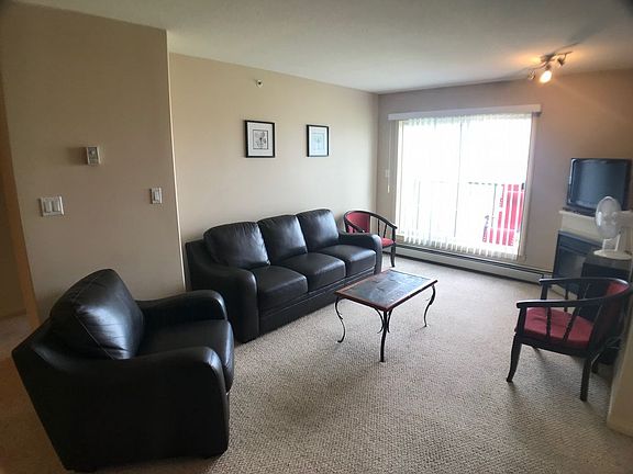 2nd image of 200 Lougheed Dr #1413