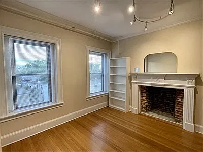 884 Massachusetts Ave — Photo 3