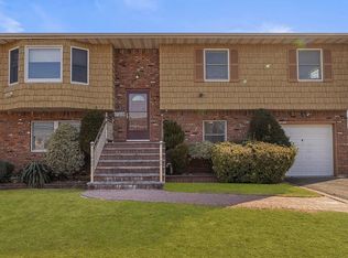 56 Easton Ave #2, North Babylon, NY 11703