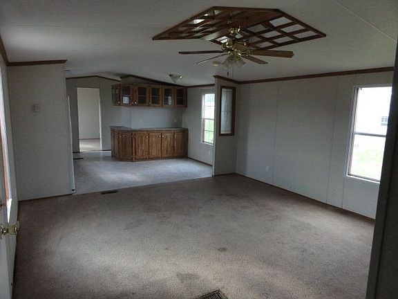 3rd image of 119 Little Rock Dr