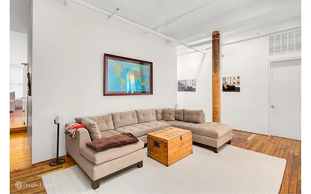 Rented by Douglas Elliman | media 16