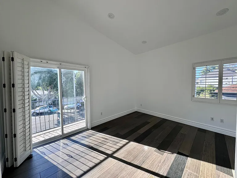 2470 S Centinela Ave #1 — Photo 8