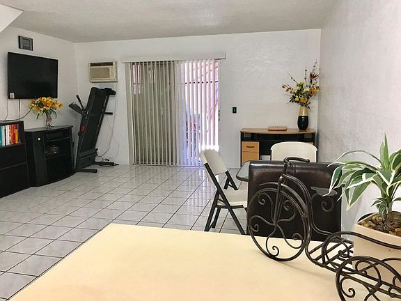 3rd image of 934 Bellhurst Ave