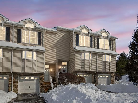 2nd image of 1604 Pondview Loop
