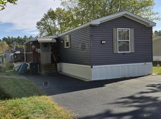 24 Parkwood Dr, Allenstown, NH 03275