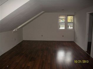 355 Roberts St, Muskegon, MI 49442