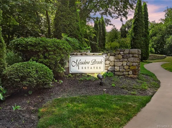 322 Spruce Hill Drive #322, Oxford, CT 06478