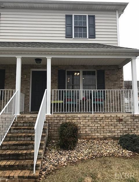 1st image of 220 Capital St