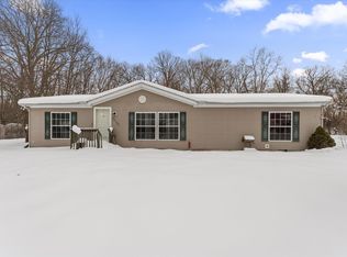 20162 Wedgewood Dr, South Bend, IN 46637