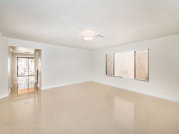 4th image of 3008 Sandbar Ct