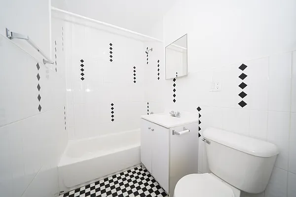 Rented by Level Group | media 10