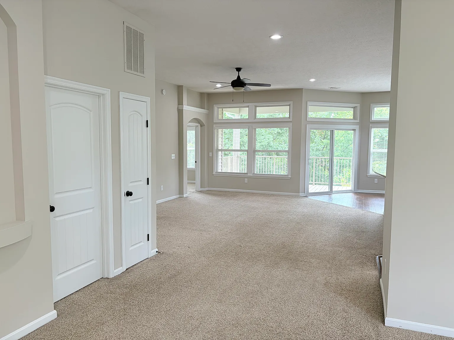 2 bed, 2.5 bath, 2017 sqft, $2,495 — Photo 3
