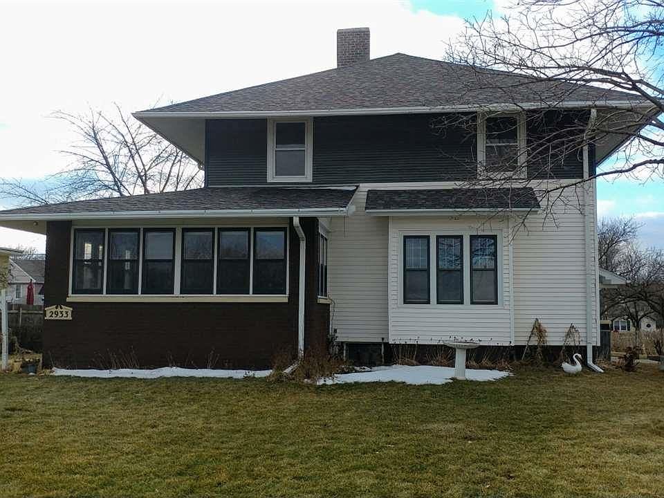 1st image of 2933 Jones St