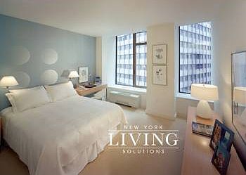 2nd image of 3 Hanover Sq APT 4H
