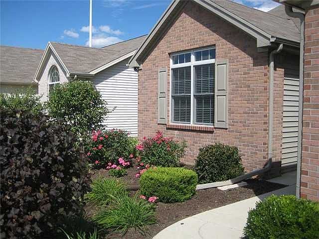2nd image of 26396 Edgewater Dr