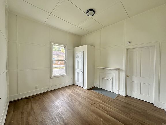 2nd image of 1520 Avenue G
