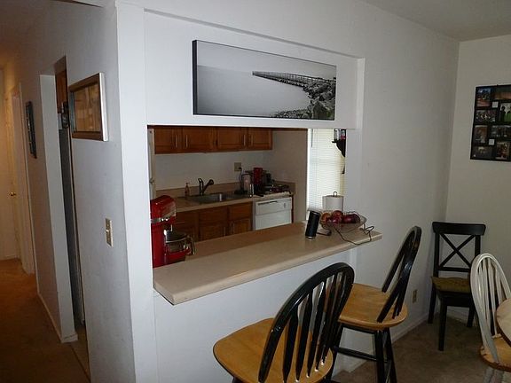 5th image of 757 Wiggens Ferry Dr APT C