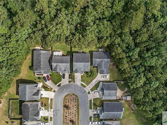 2nd image of 9 Chapel Pointe Cir